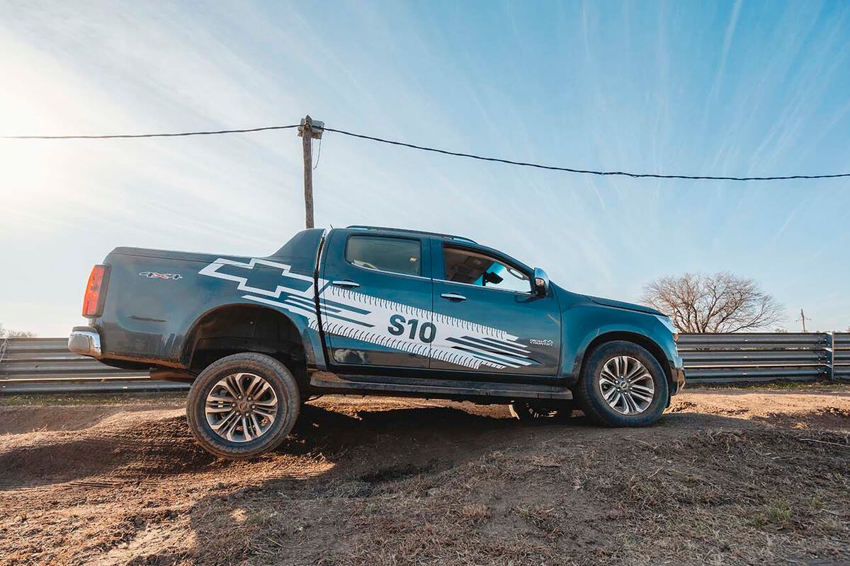 El torque de 510 Nm de su variante con caja automática, sumado a su sistema de tracción 4x4 con reductora, facilitan cualquier tipo de situaciones complejas.