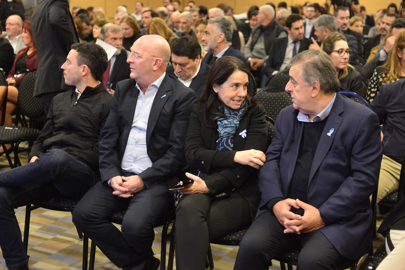 Luis Juez, candidato a Gobernador de Córdoba, presenta sus propuestas de campaña en el hotel Quinto Centenario. (Nicolás Bravo / La Voz)