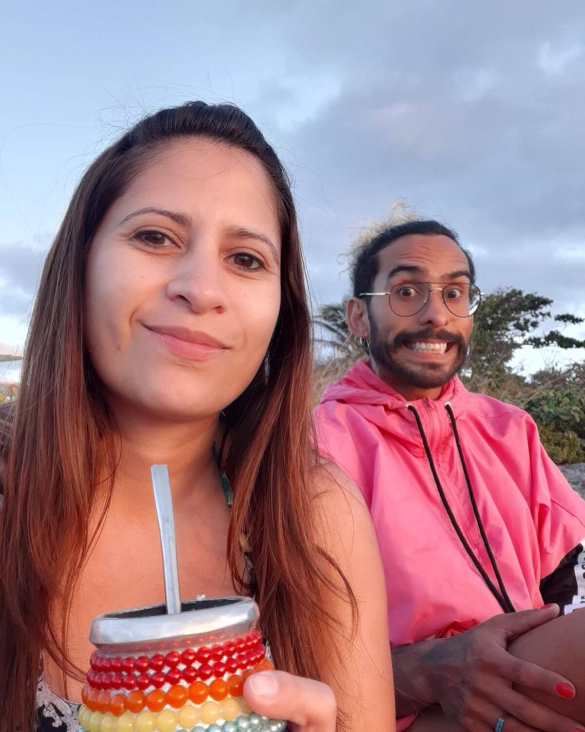 Gabo y su hermana. (Instagram Gabo Usandivaras)