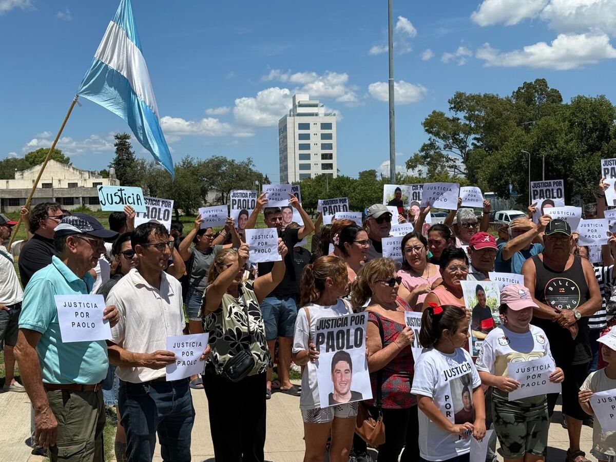 Río Cuarto: volvieron a reclamar justicia por el homicidio de Paolo de la Fuente. (Tomy Fragueiro / La Voz)