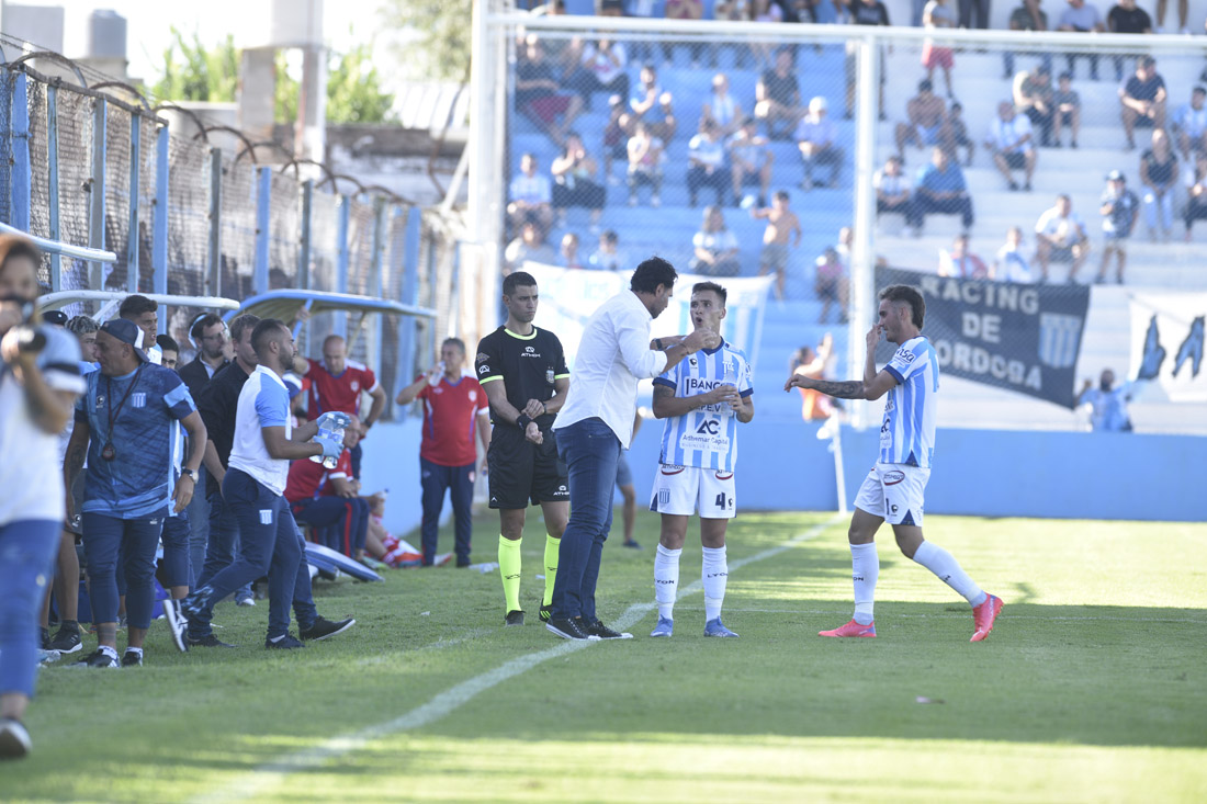 Fútbol Federal A Racing en Nueva Italia le ganó a Atlético Paraná Ramiro Pereyra