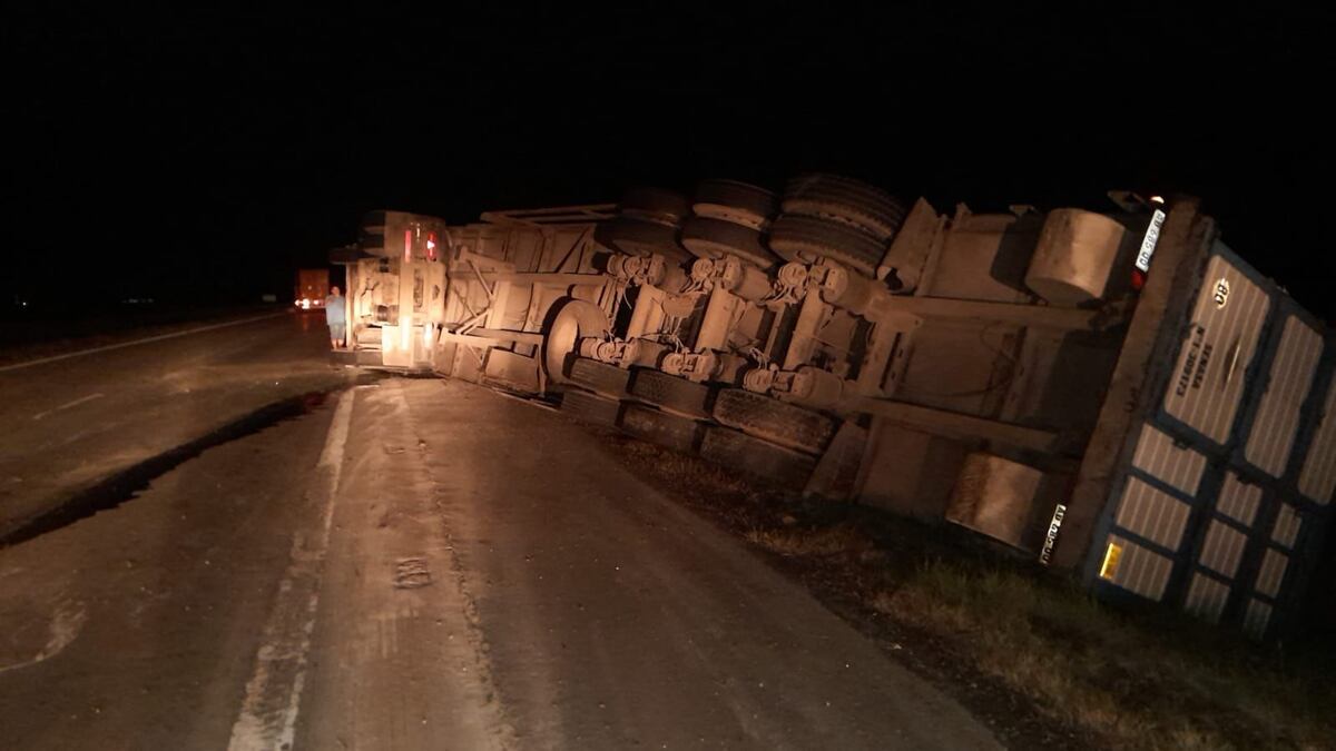 Vuelco en el interior provincial. (Policía)