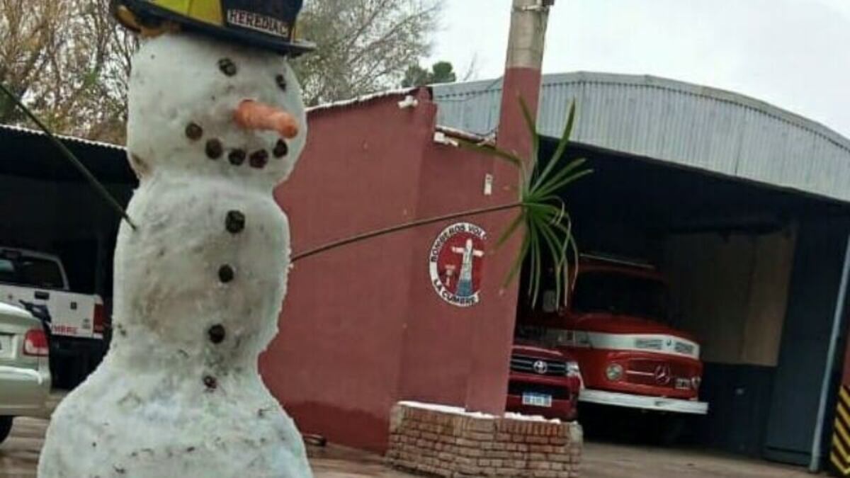 El Bombero de nieve de La Cumbre.