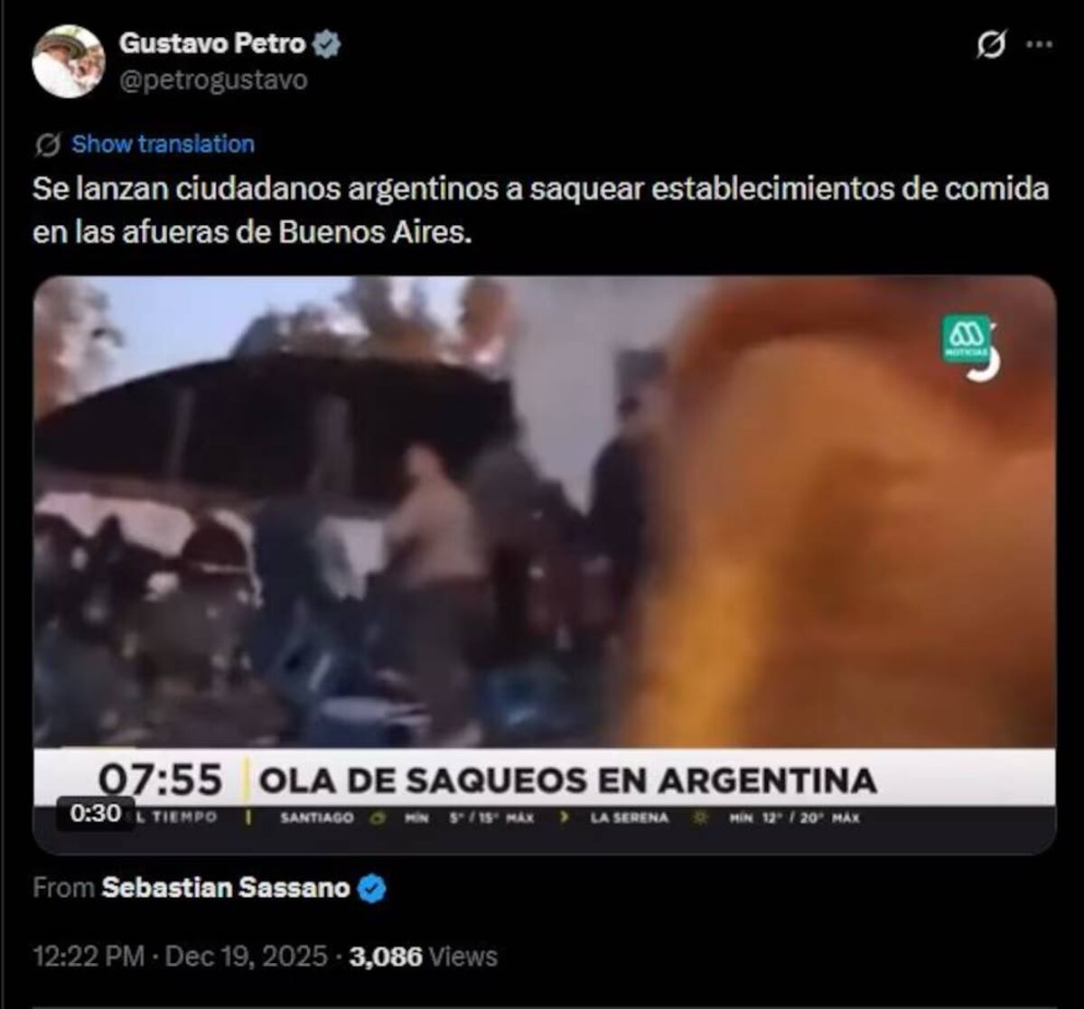 El tuit de Petro sobre una fake news ocurrida en Argentina que no eliminó.