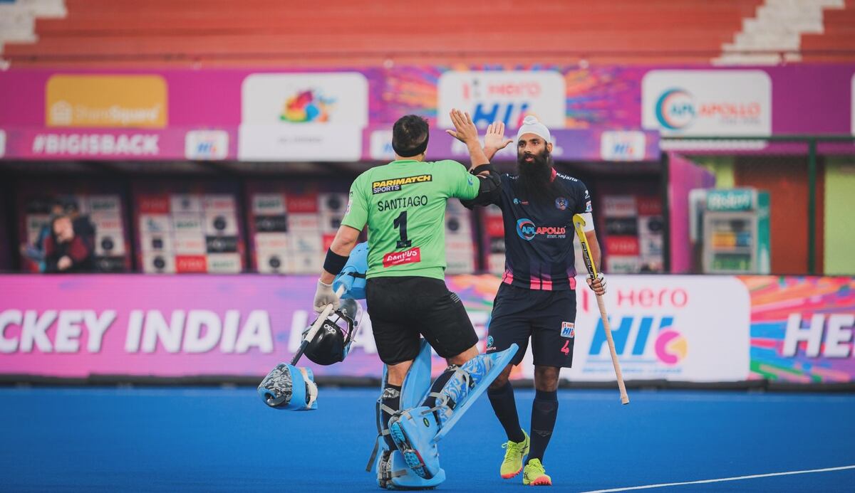 El cordobés Tomás Santiago, arquero de Los Leones, y su experiencia en la Hockey India League. (Instagram @tomisantiago)