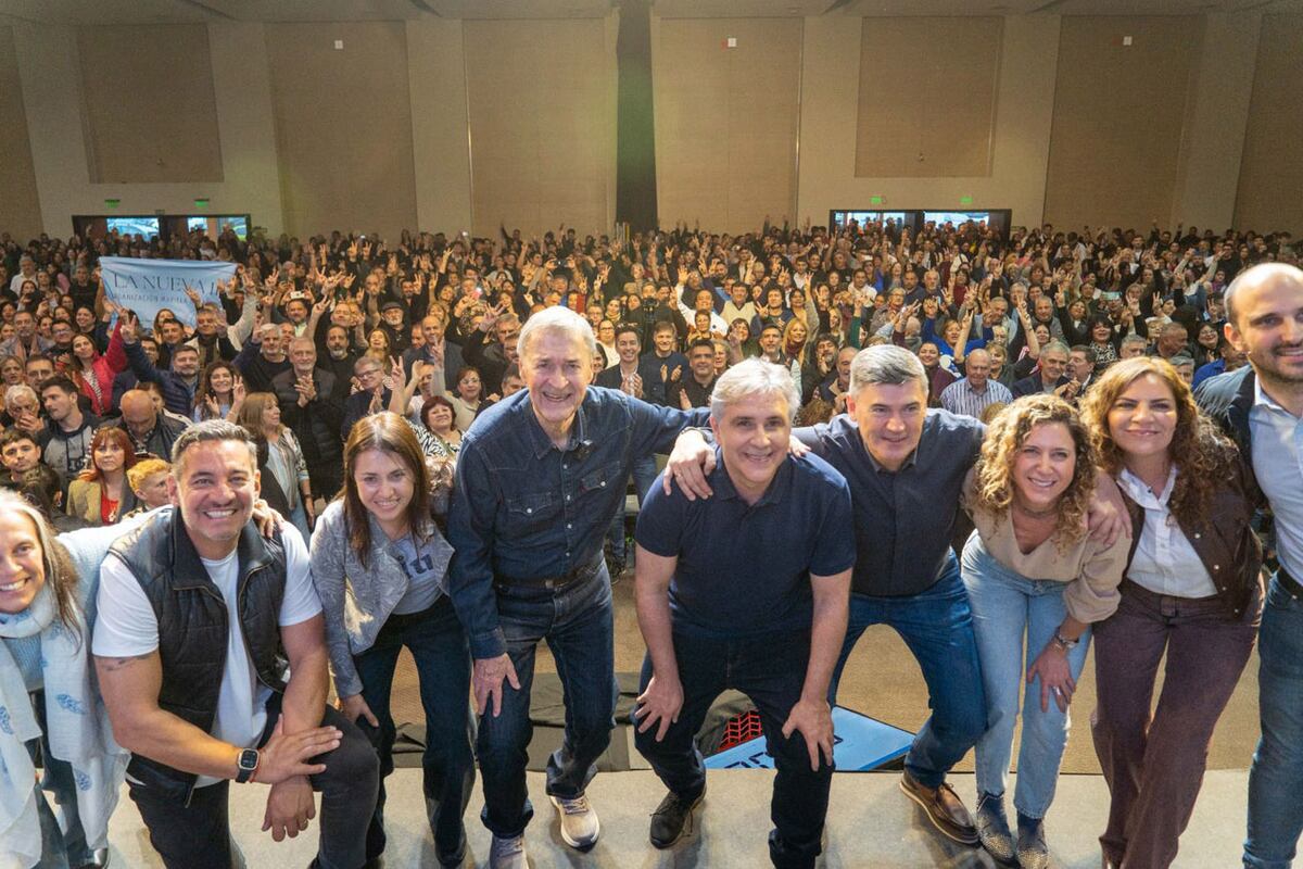 Juan Schiaretti abrió la campaña en el Quórum.  (Prensa)