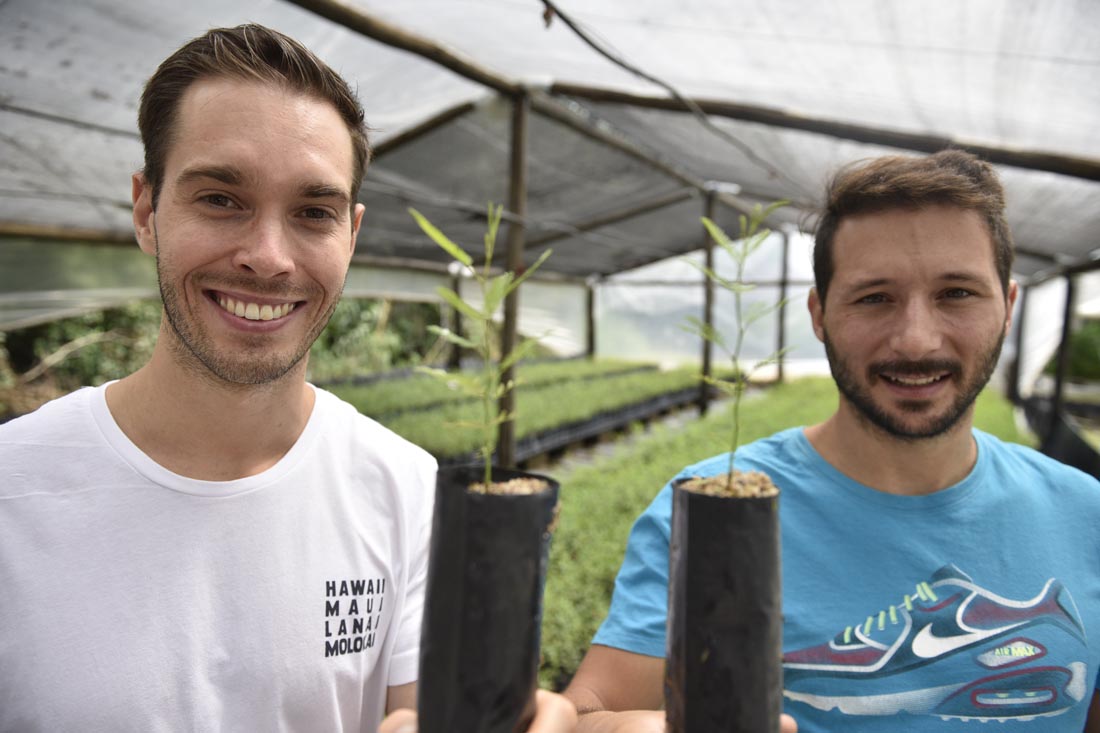 Rodrigo e Ignacio 2 amigos que fundaron Proyecto Baum para la produccion de algarrobos. (Ramiro Pereyra / La Voz).