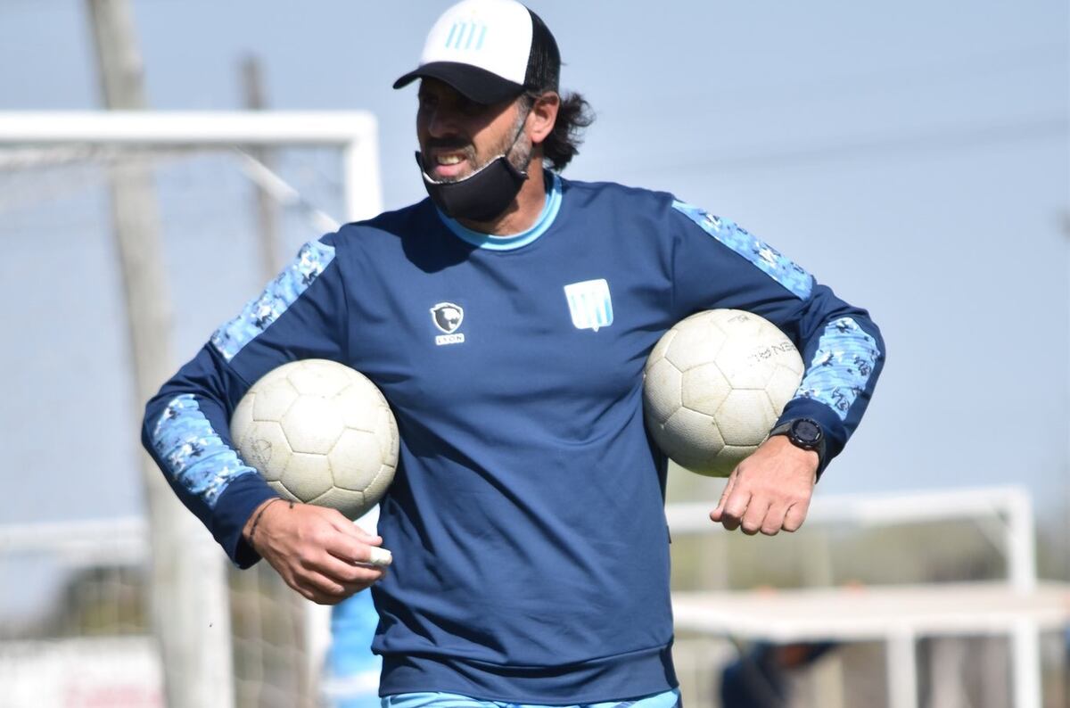 Carlos Bossio reemplazará a Hernán Medina como DT de Racing de Nueva Italia. (Prensa Racing).