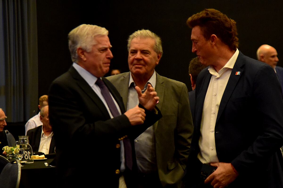 El exgobernador y candidato a diputado nacional por Provincias Unidas, Juan Schiaretti, en el Ciclo de Coyuntura de la Bolsa de Comercio de Córdoba. (Pedro Castillo / La Voz)