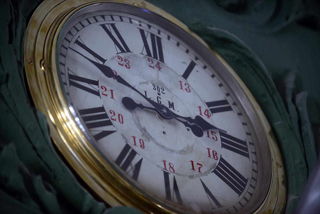 Así lucen los relojes de la estación Mitre que serán reparados. (José Gabriel Hernández / La Voz).
