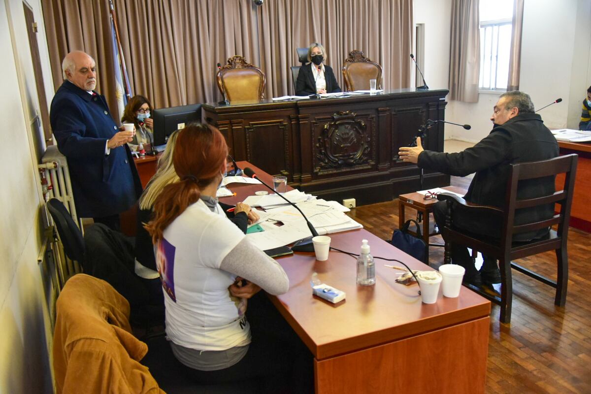 Juicio por la muerte de Lucrecia en el hospital de Villa María. Declaran los peritos (La Voz)