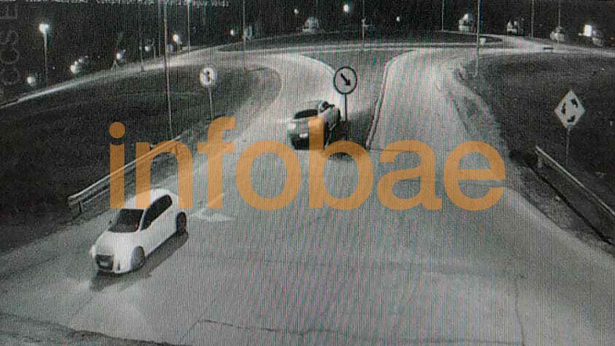 Denuncian al jugador de Boca Juniors Luis Advíncula por provocar un choque en contramano e intentar fugarse. (Gentileza)