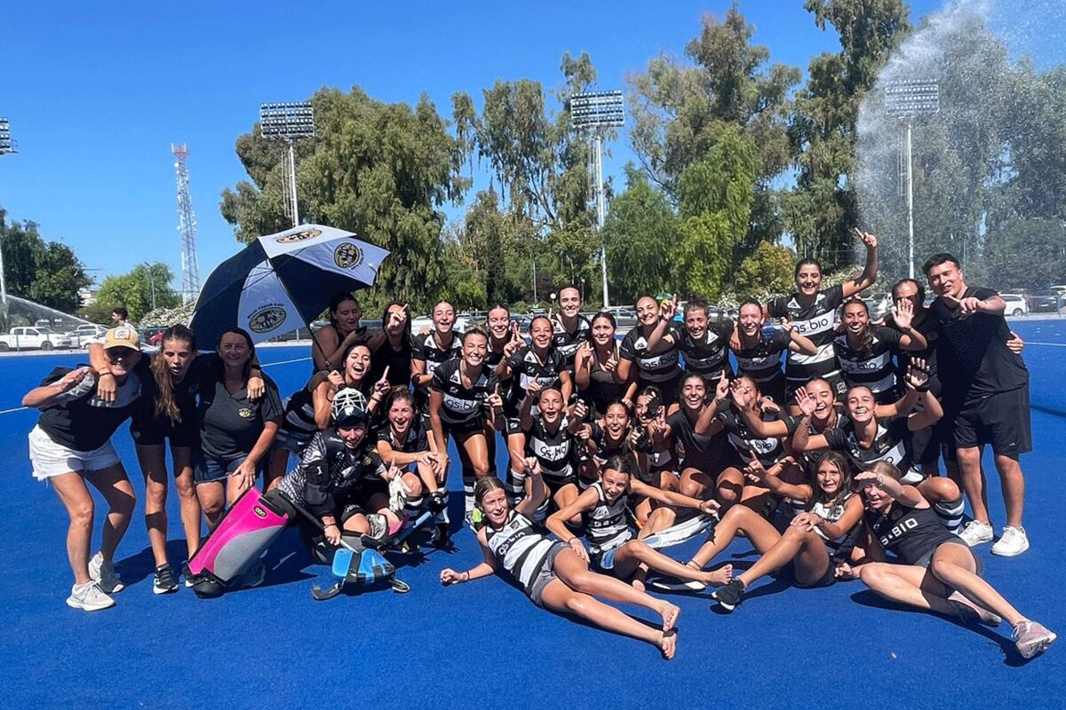 Pura fiesta para Tala, que ganó el Regional B en Mendoza. (Prensa Federación Amateur Cordobesa de Hockey)