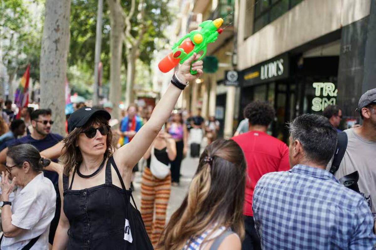 La pistola de agua: un llamativo símbolo de protesta en Barcelona
Pau Venteo - AP