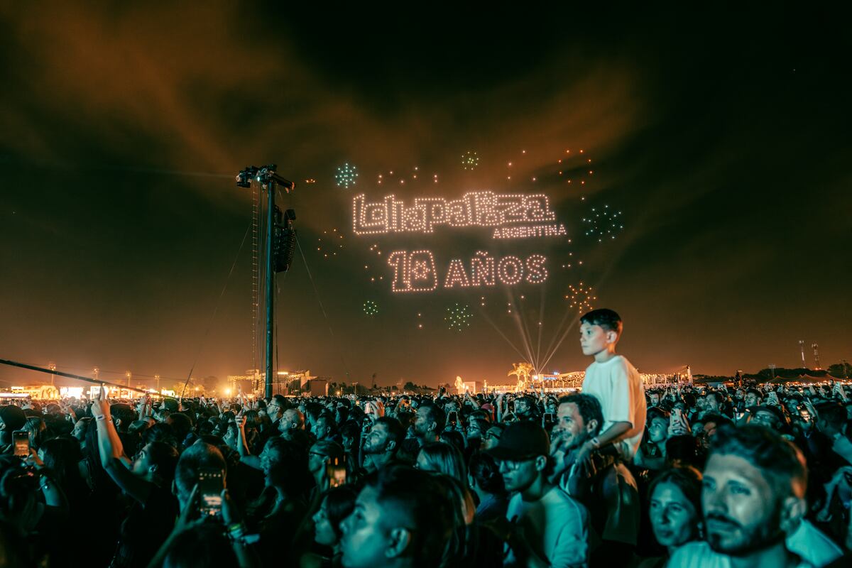 Lollapalooza 2025 y su impactante show de drones (fotos: Iluxman y Lumasky).