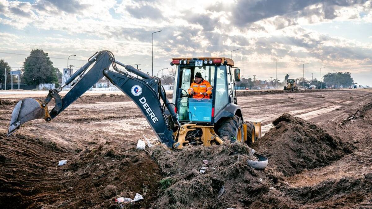 Unos 255 operarios trabajan de manera directa en los tres frentes de obra. (Prensa Caminos de las Sierras).