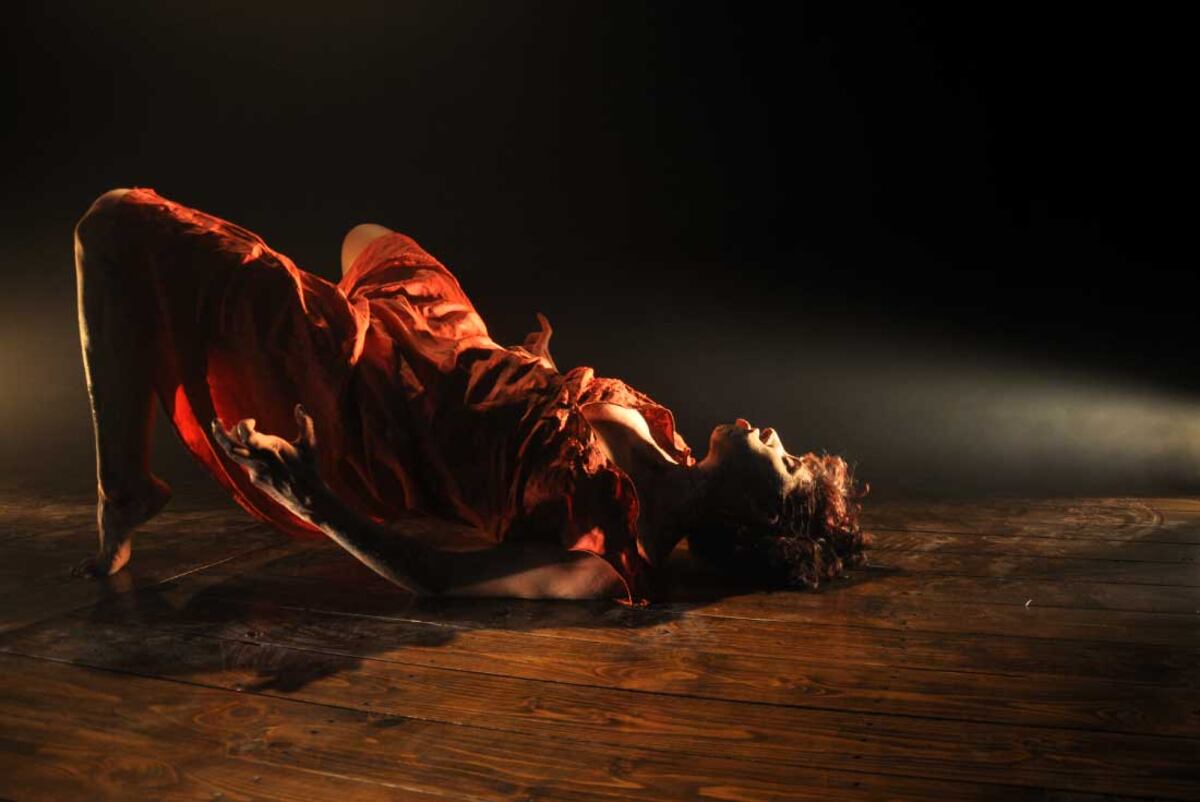 Ariana Andreoli interpreta "Partida encarne Lilith".