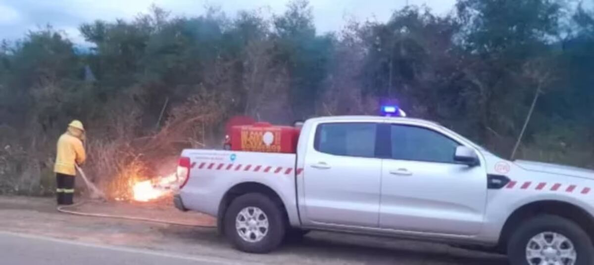 14 focos de incendios en 24 horas en Salta. (Gentileza)