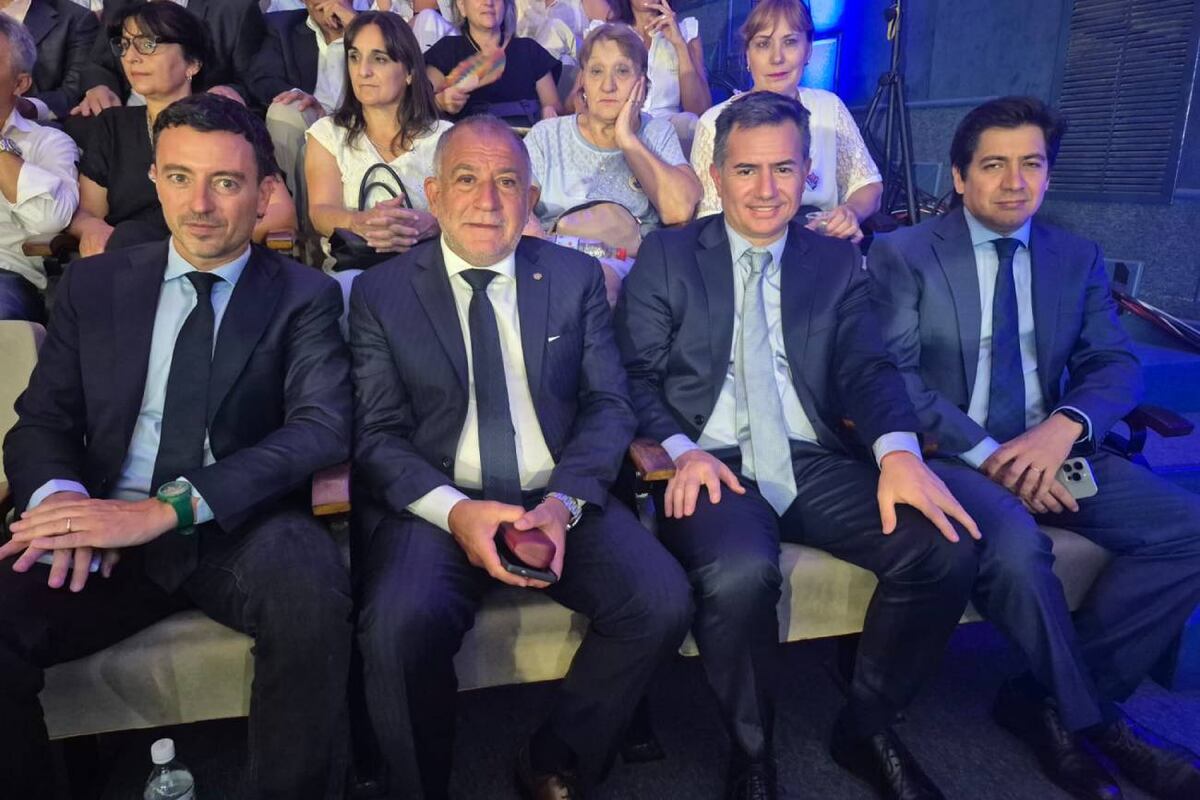 En Laboulaye. Rodrigo de Loredo, Luis Juez, Gabriel Bornoroni y Gonzalo Roca. (La Voz)