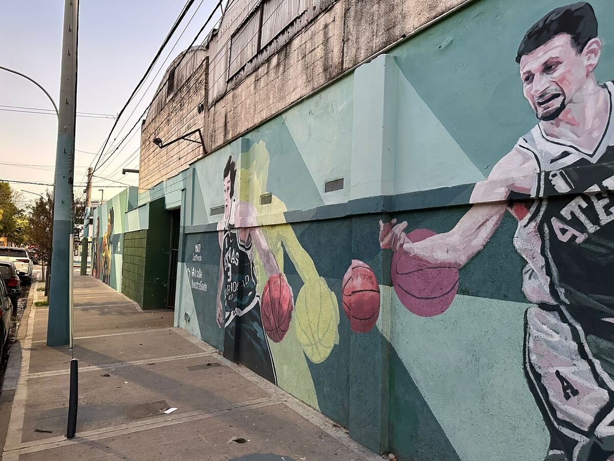 Diego Osella y Bruno Lábaque se suman al mural de Atenas (Prensa Atenas)