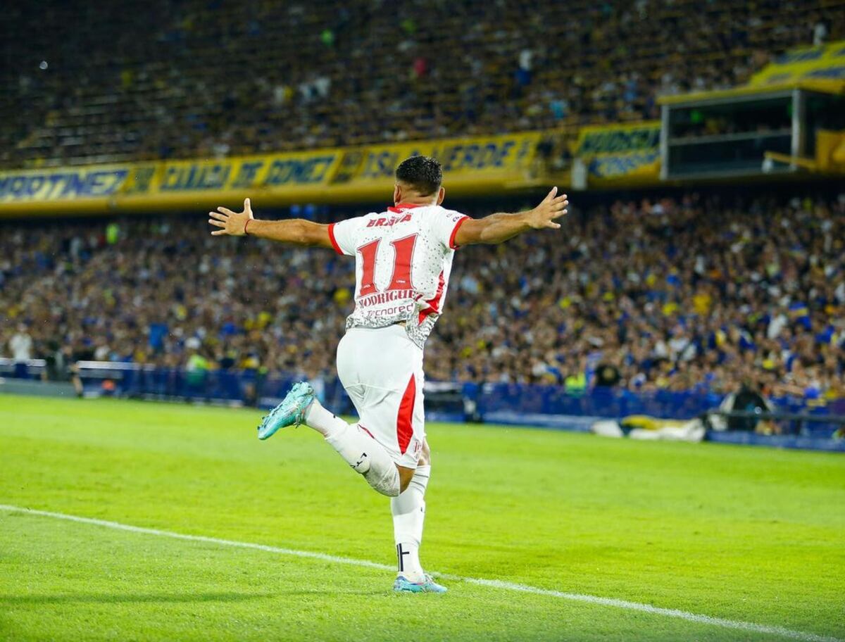 Santiago Rodríguez y su noche más soñada en La Bombonera ante Boca. El 11 de Instituto la rompió. (Prensa IACC).