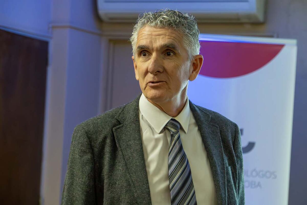 Alejandro Rubio, presidente de la Asociación de Oncólogos Clínicos de Córdoba (prensa)