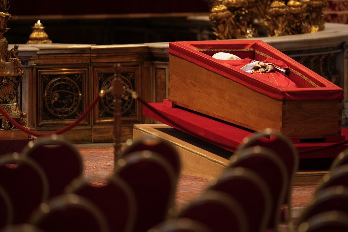 Muerte del papa Francisco: miles de fieles ya despiden al Sumo Pontífice en la Basílica de San Pedro