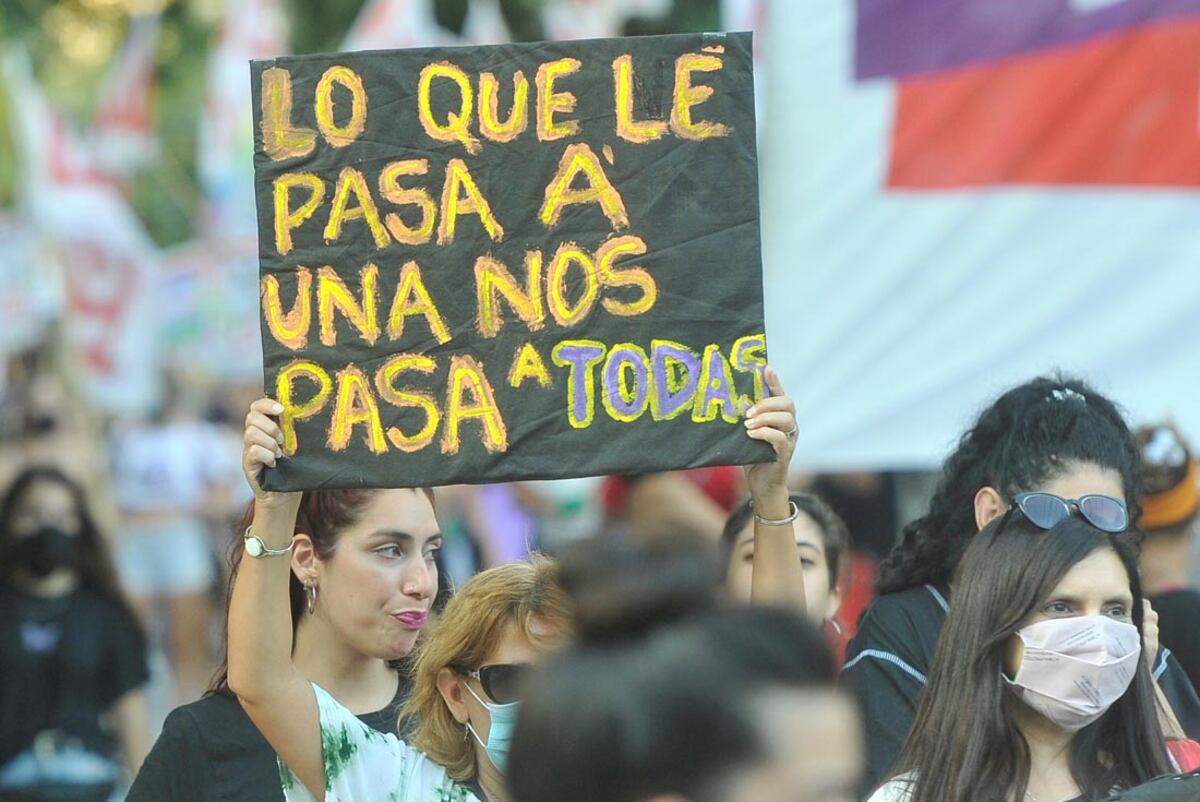 Marcha de mujeres en el Dia Internacional de la Mujer. (Gentileza Javier Ferreyra)