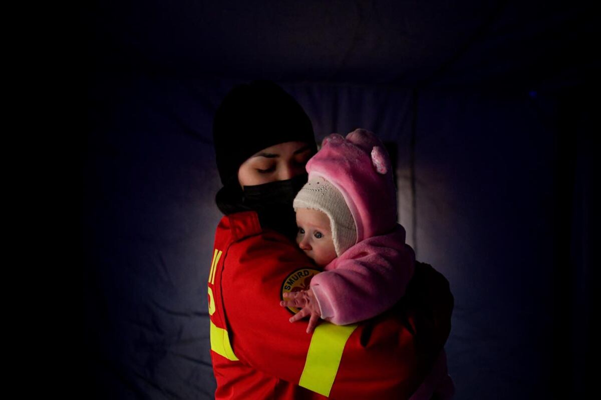 Los niños en guerras, en migraciones o en conflictos. Un padecimiento especial. (AP)