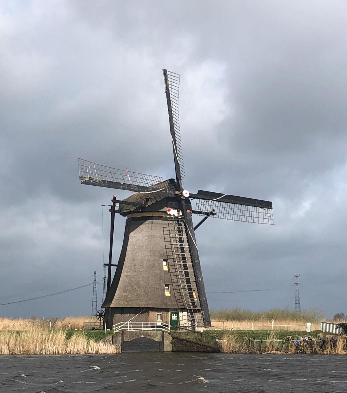 Los molinos pertenecen a la Fundación del Patrimonio Mundial Kinderdijk y forman parte del Patrimonio Mundial de la Unesco. (Gentileza: Román Dumas)