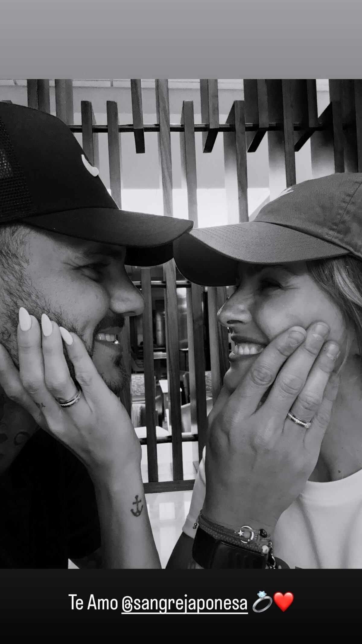 Mauro ICardi y China Suárez se comprometieron.