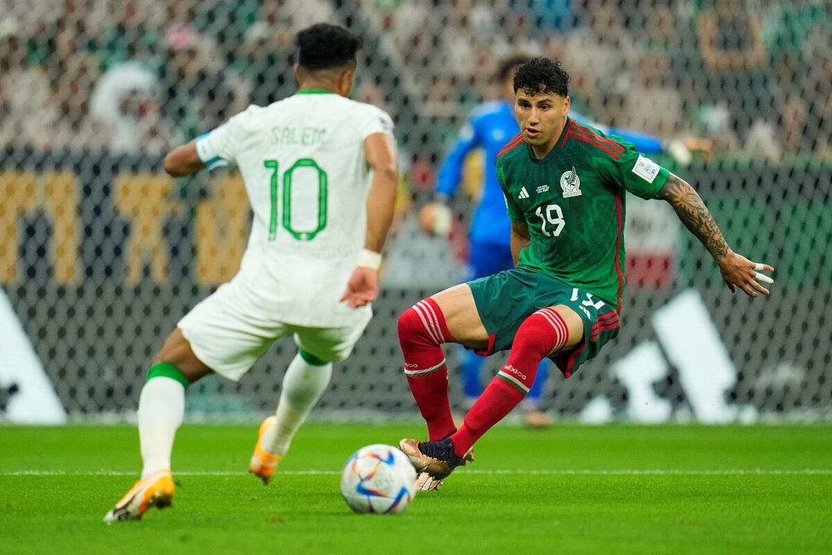 México y Arabia Saudita, en uno de los duelos que cierra el Grupo C del Mundial Qatar 2022. (AP)