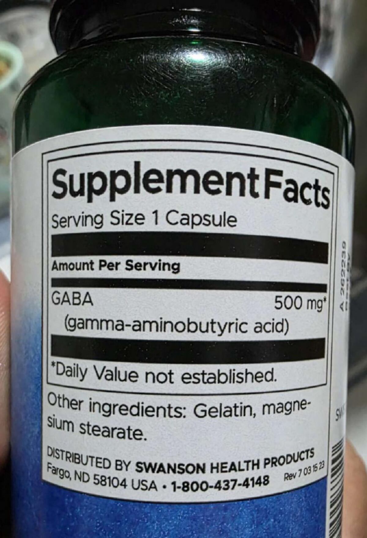 Suplemento dietético GABA que favorece la relajación, marca SWANSON HEALTH PRODUCTS. Fargo, ND 58104 USA: