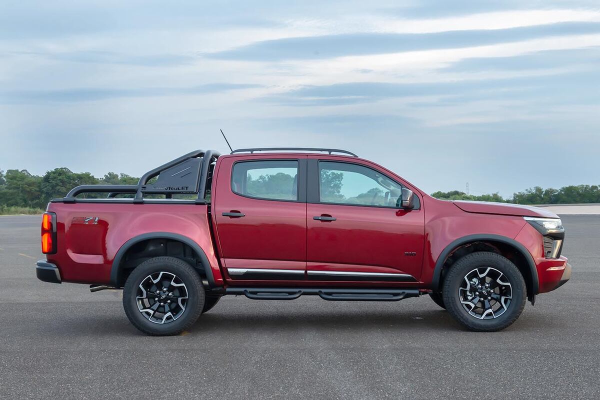 Cuenta con llantas de aleación de 18” diseño “Z71”.