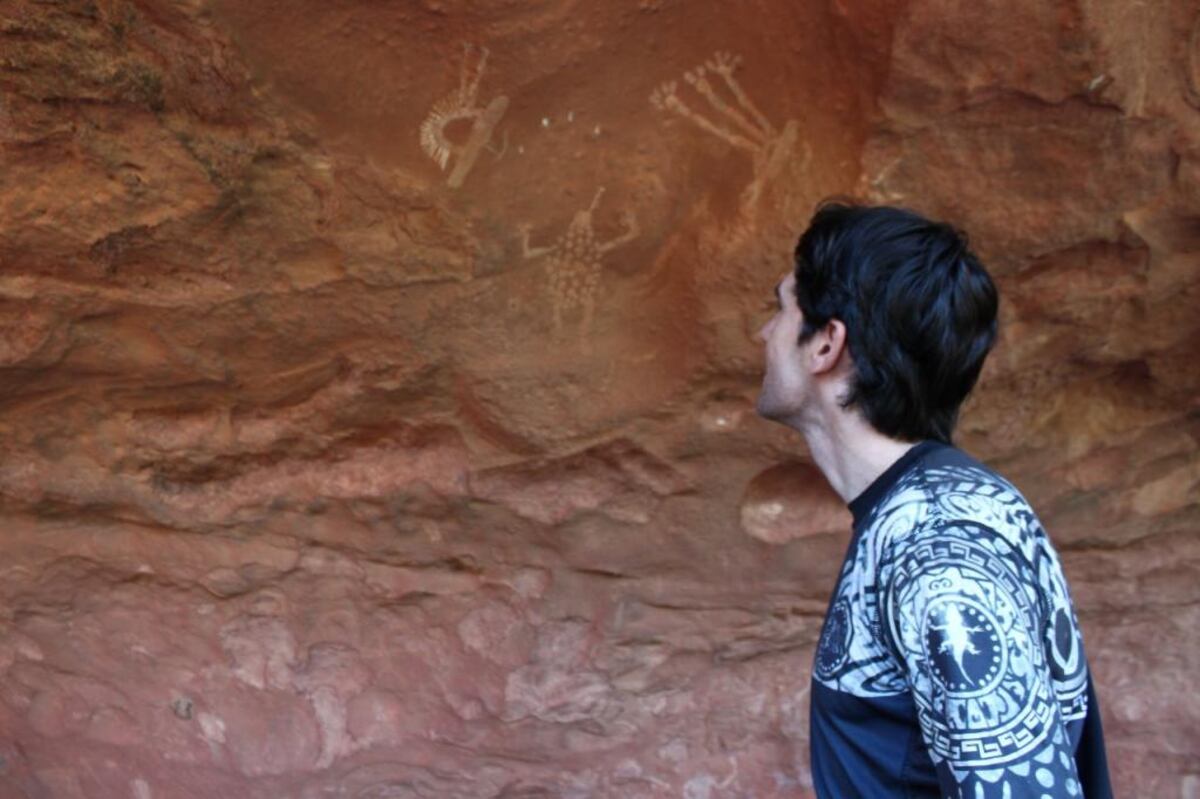 En la Reserva Cultural y Natural Cerro Colorado hay aleros y cuevas con arte rupestre y pictografías. (Foto: Agencia Córdoba Turismo)