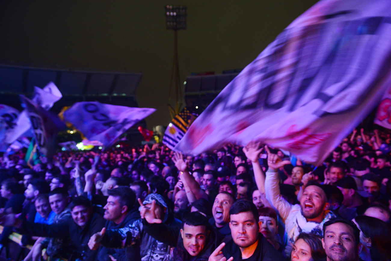 La Renga brindó un show multitudinario y potente en el Estadio Kempes. (Nicolás Bravo / La Voz)