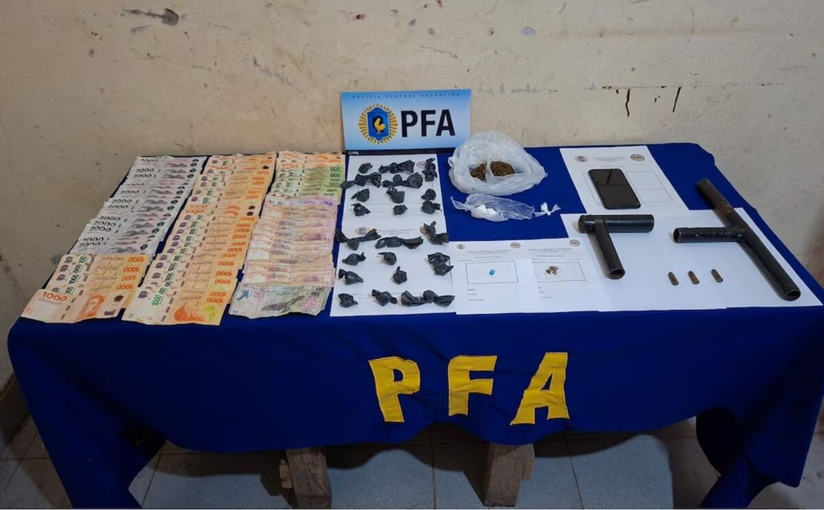 Seis allanamientos simultáneos y cinco detenidos por narcotráfico en Santiago del Estero. (Gentileza)
