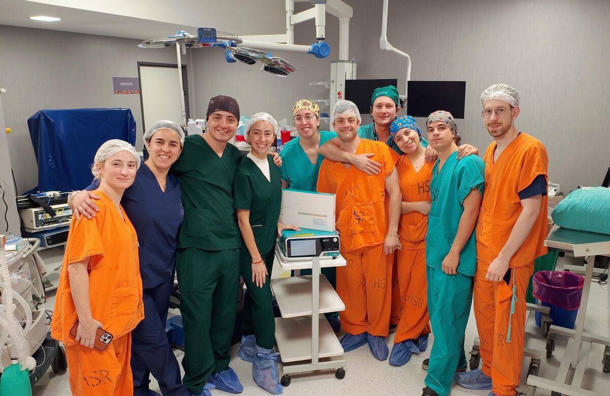 Equipo del Nuevo Hospital San Roque que realizó la intervención con microondas. (Gobierno de Córdoba)