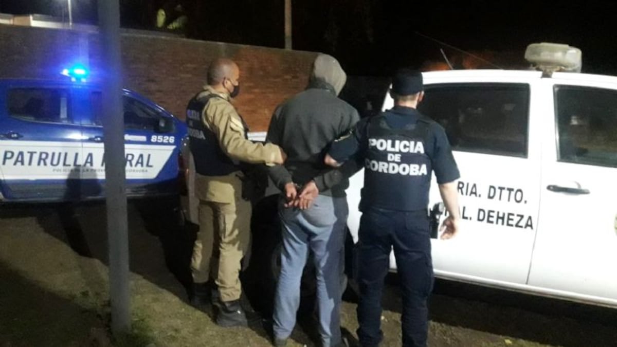 El sospechoso fue detenido cerca de General Deheza. (Gentileza Policía de Córdoba)