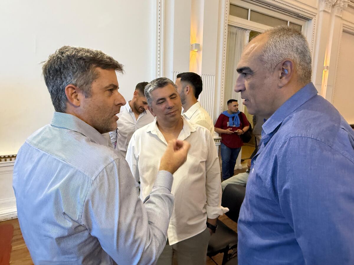 Conferencia de prensa de Estudiantes de Río Cuarto y las autoridades de la Municipalidad. (Tomy Fragueiro / La Voz)