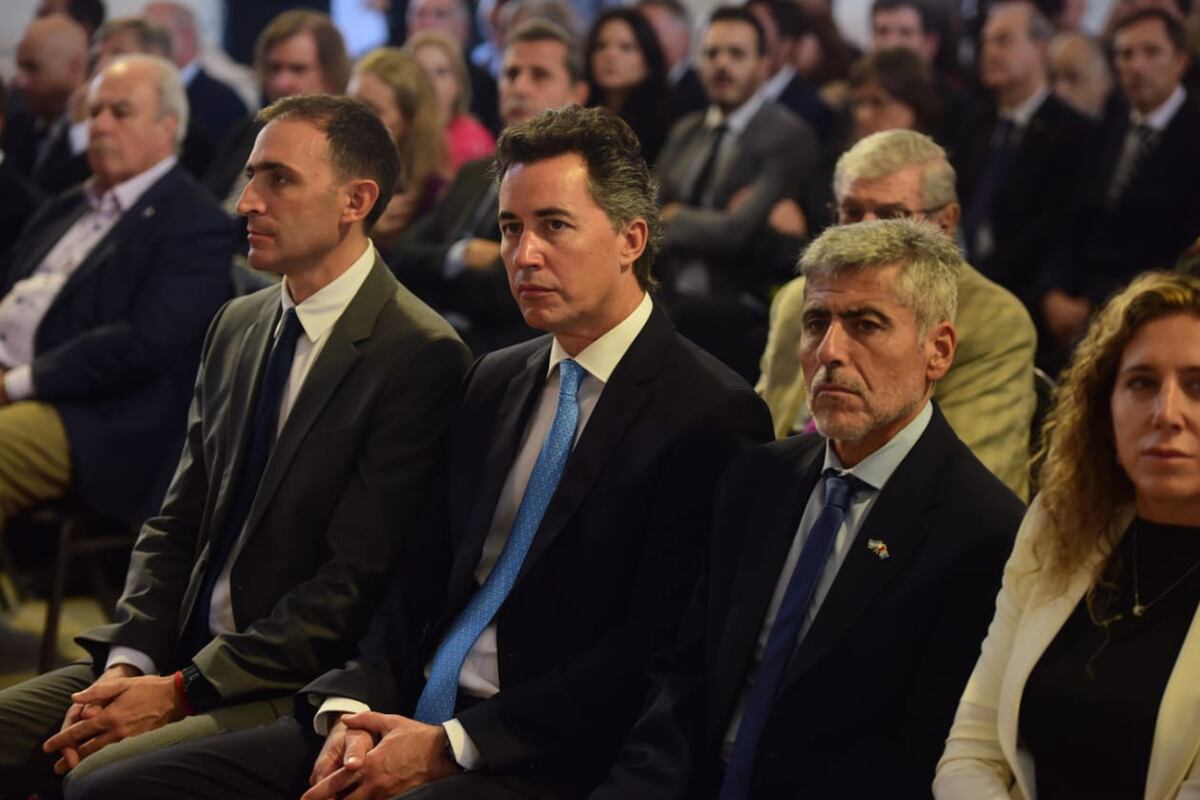 El Gabinete provincial, en la apertura del año judicial en el Salón Pasos Perdidos de Tribunales 1, Córdoba. (José Gabriel Hernández / La Voz)