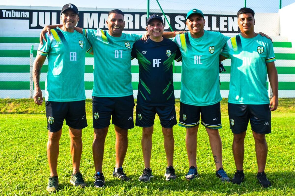 Mariano Sosa, el entrenador del sorprendente Amsurrbac en la Liga Cordobesa. (Gentileza Club Amsurrbac y Mariano Sosa).
