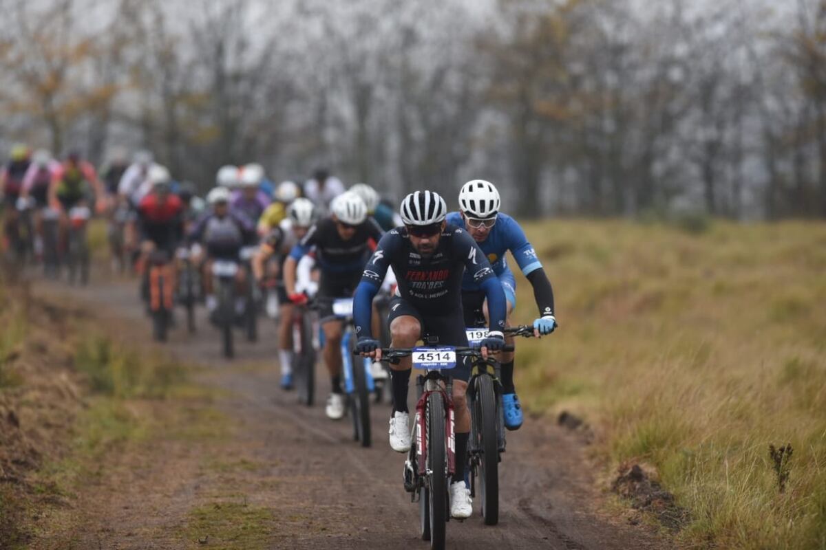 Desafío Río Pinto, día2. La competencia más convocante de MTB a nivel continental, con una inscripción de 5500 participantes, un récord histórico. (La Voz)