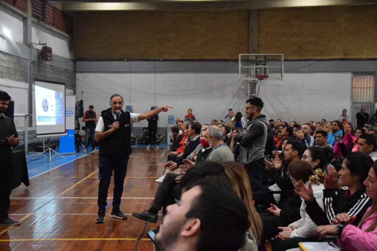El aro inteligente de la Agencia Córdoba Deportes para el básquet para ciegos. (Prensa Agencia Córdoba Deportes)