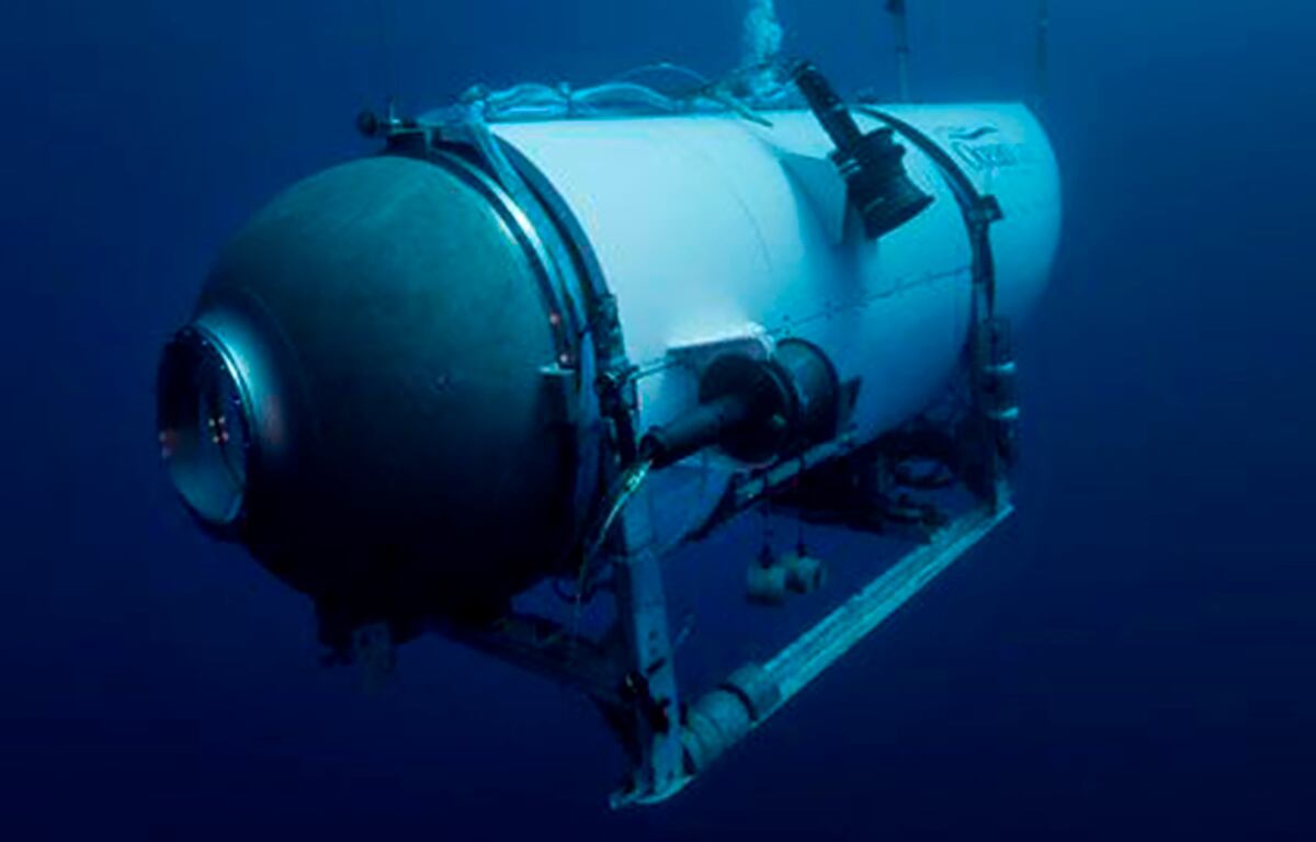 ARCHIVO - Esta foto sin fechar suministrada por OceanGate Expeditions en junio de 2021 muestra al sumergible Titán de la compañía. (OceanGate Expeditions vía AP, Archivo)