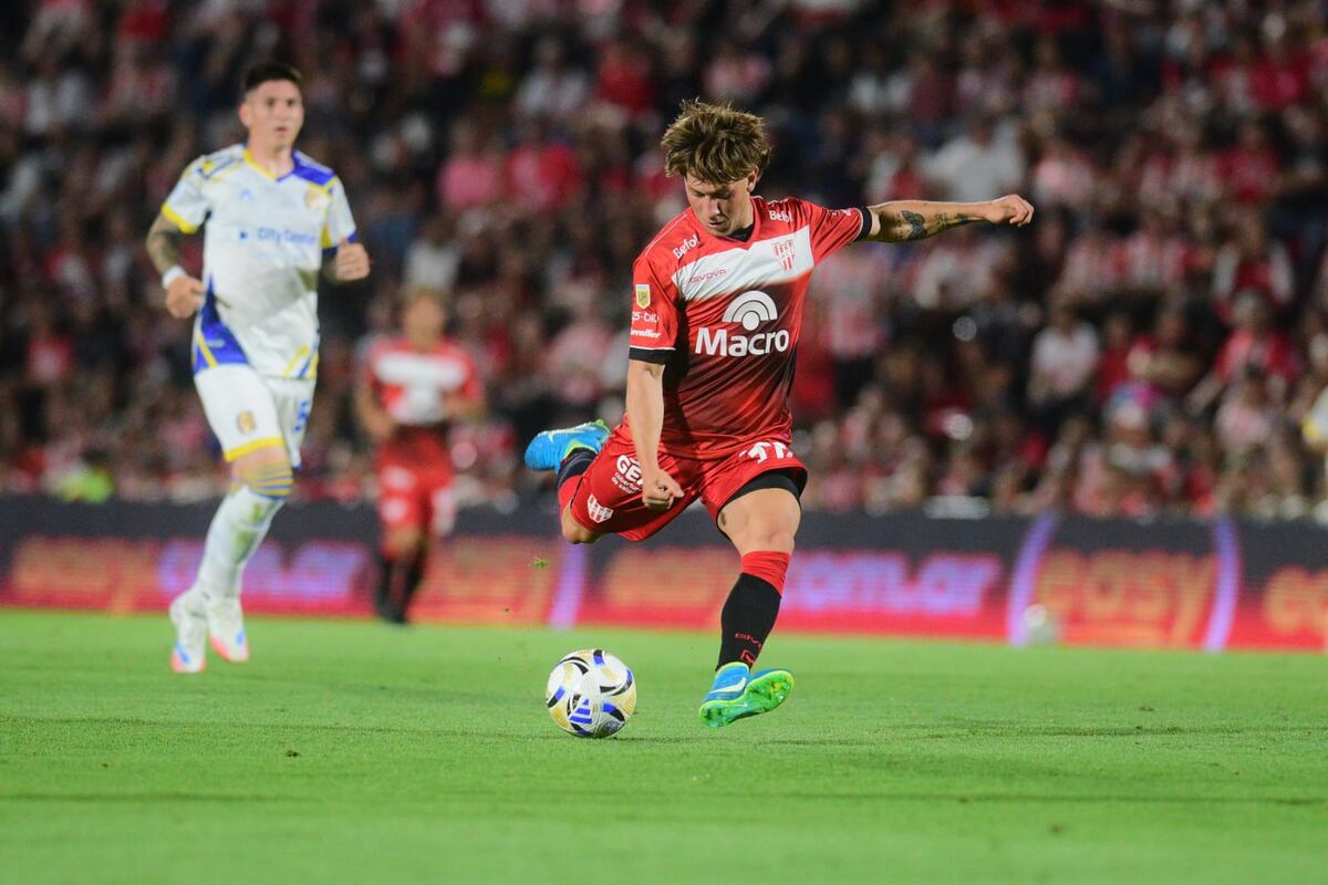 Instituto vs. Rosario Central, este viernes en Alta Córdoba. (José Gabriel Hernández / La Voz)