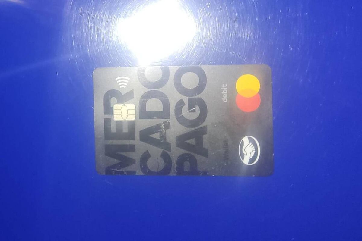 Inseguridad. La tarjeta había sido robada en una casa de barrio Alta Córdoba. (Policía de Córdoba)
