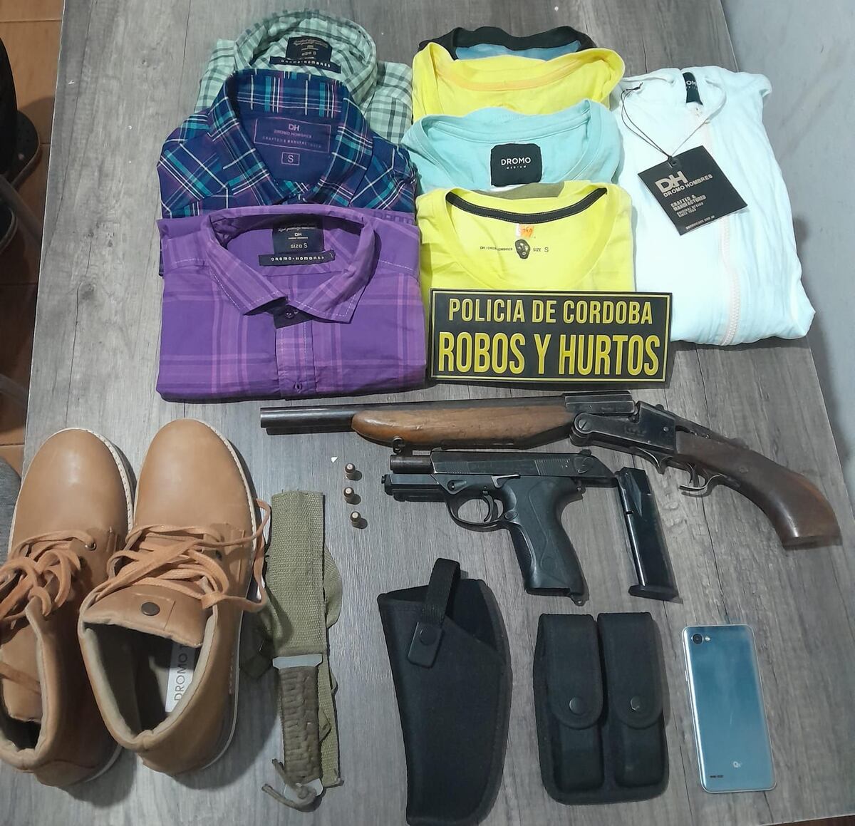 Allanamientos con detenidos en Córdoba. (Policía)
