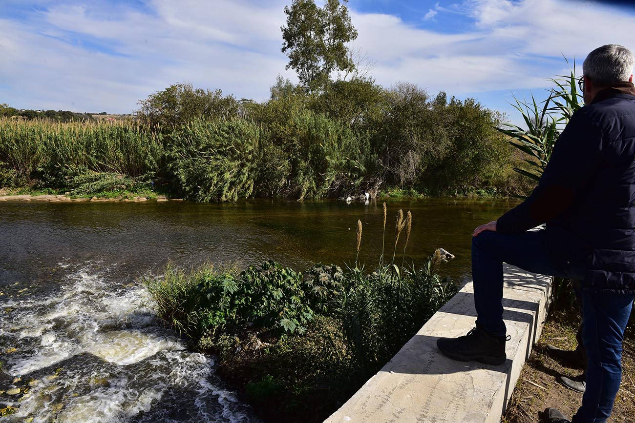 Río Suquía: detectan 10 veces más bacterias resistentes a los antibióticos luego de su paso por la ciudad