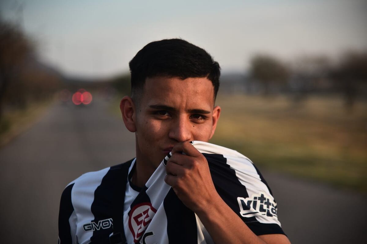 Cara 'e Cancha de Talleres en la previa del partido entre Talleres y Godoy Cruz por los octavos de final de la Copa Argentina en San Luis. (Pedro Castillo / La Voz)